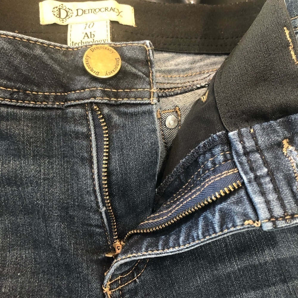 Democracy Size 10 Ab Technology jeans. Medium wash denim stretch mid-rise - Picture 6 of 10